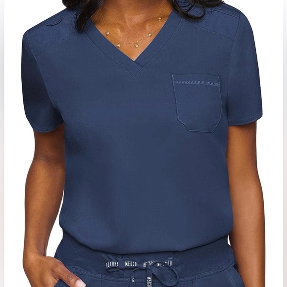 Scrub top - Picture 1 of 1